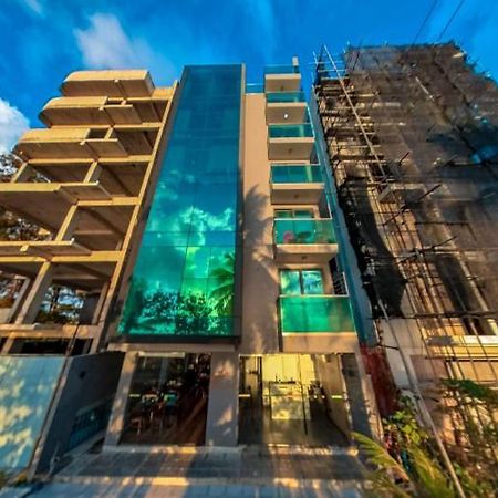 Chen Beach Inn 훌루말레 외부 사진