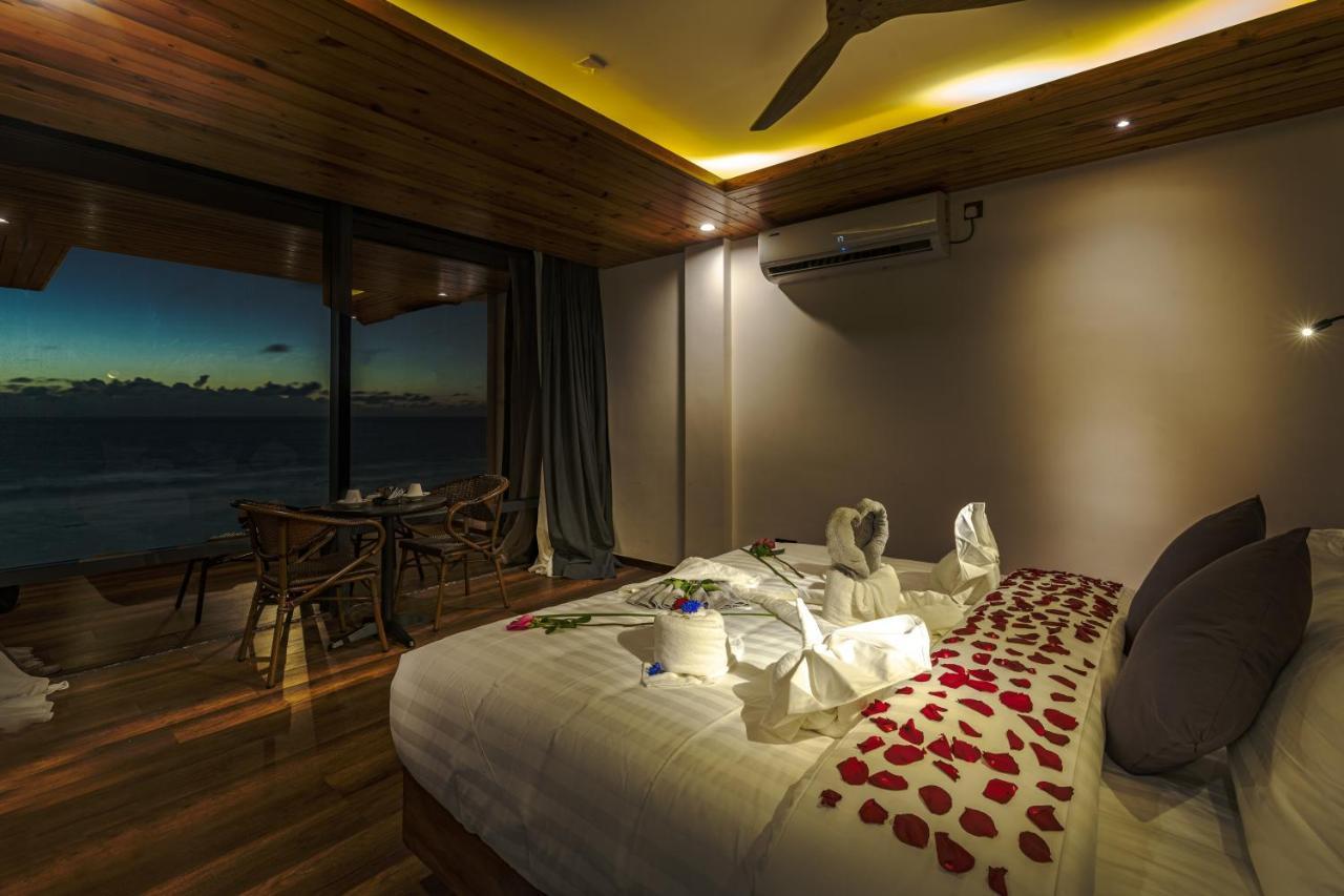 Chen Beach Inn 훌루말레 외부 사진