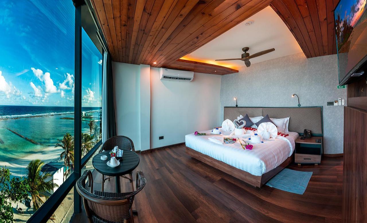 Chen Beach Inn 훌루말레 외부 사진