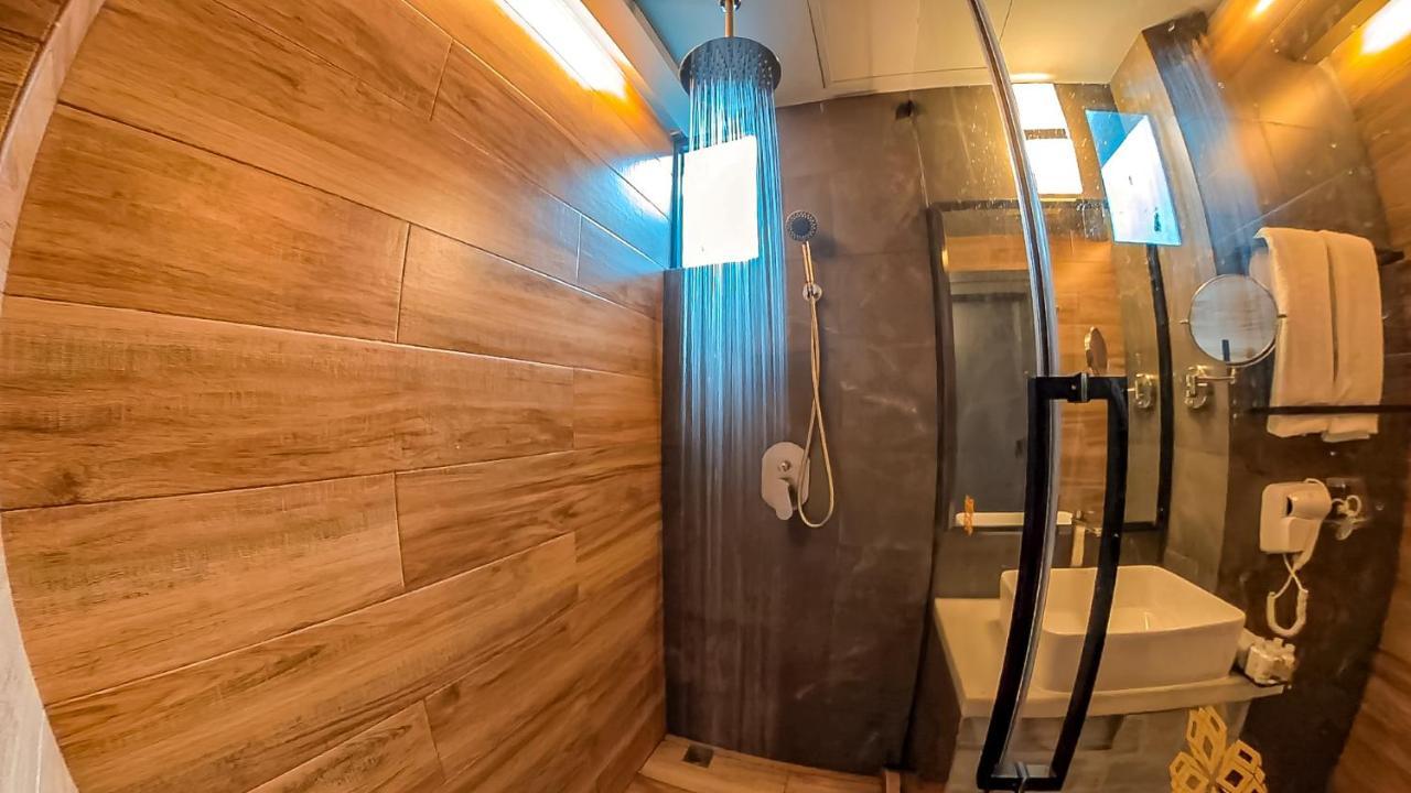 Chen Beach Inn 훌루말레 외부 사진