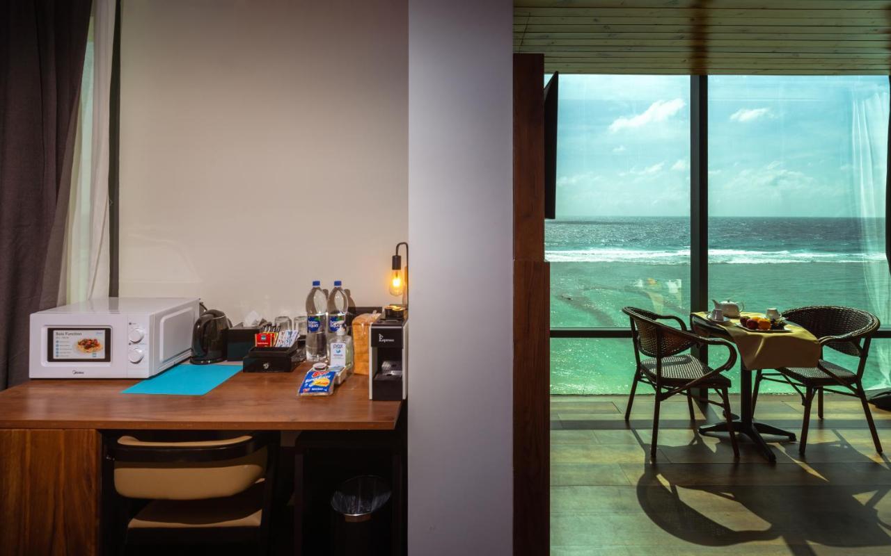 Chen Beach Inn 훌루말레 외부 사진